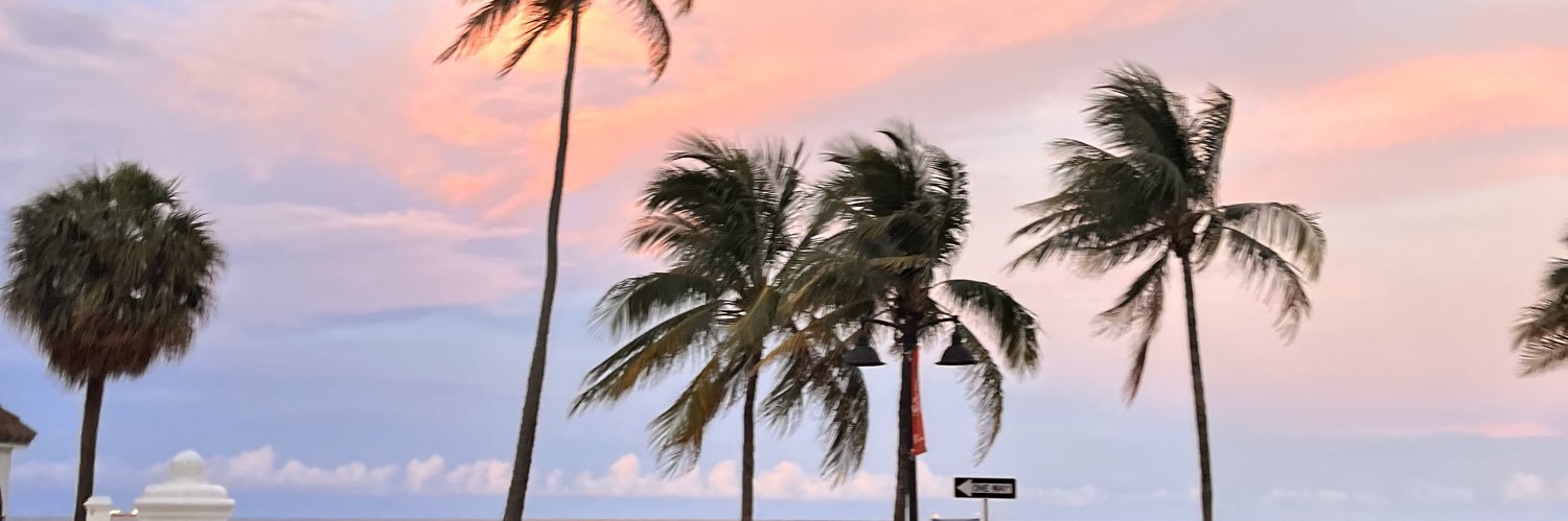 DeeLynn_P's profile banner image