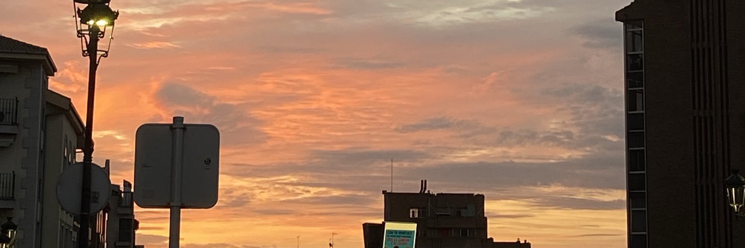 caroolmnz's profile banner image