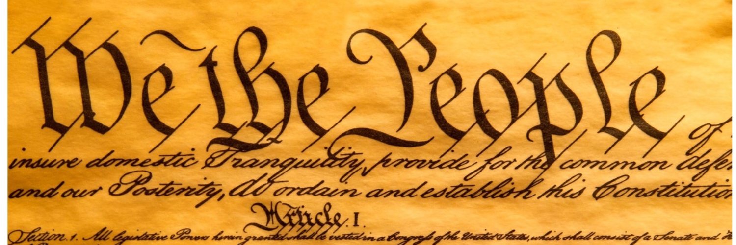 gabriela🌊messenger banner