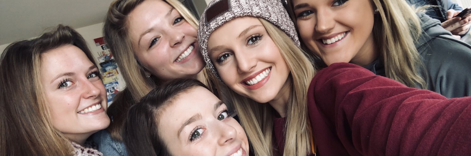 Rachel_Evavold's profile banner image