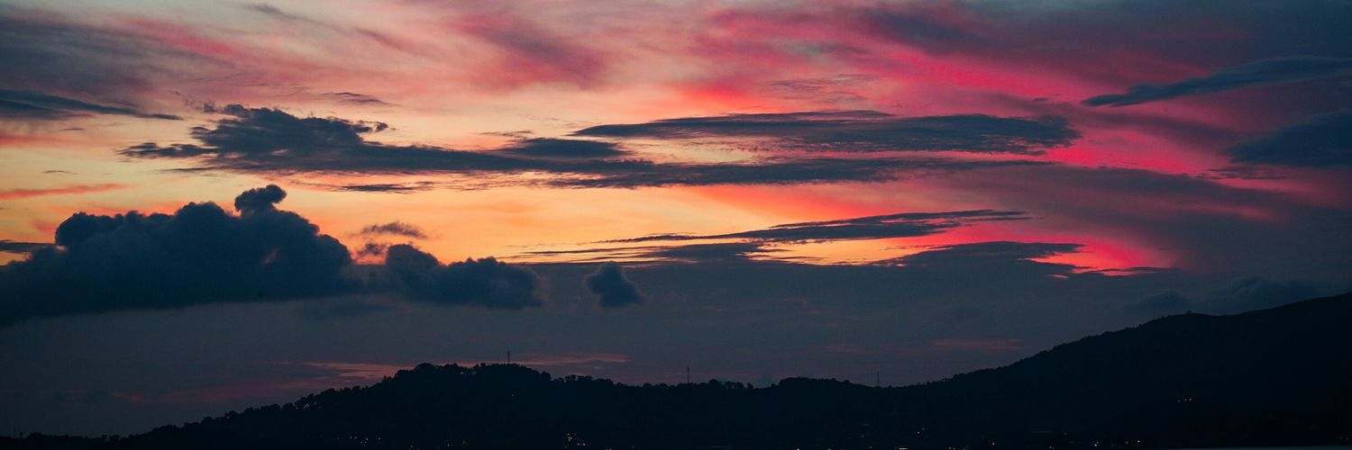 Teuniie's profile banner image