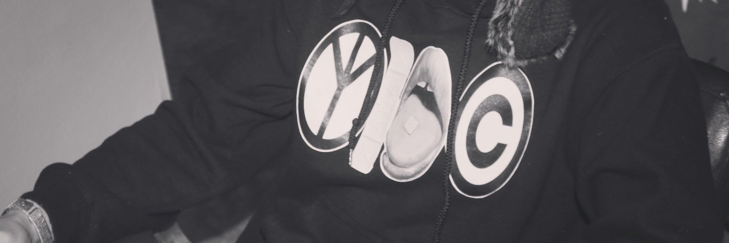 Dee_Yloc's profile banner image