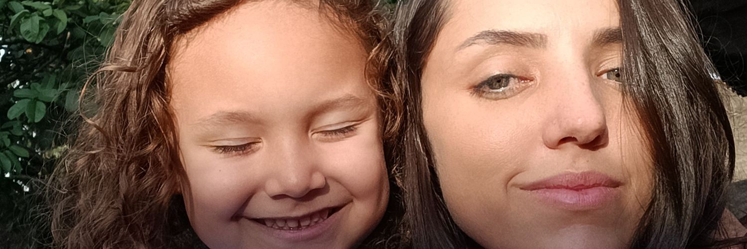 thauanytsa's profile banner image
