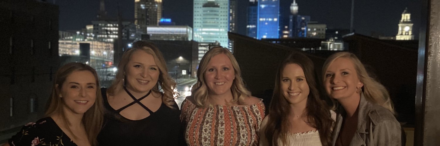 karlee_nesvik's profile banner image