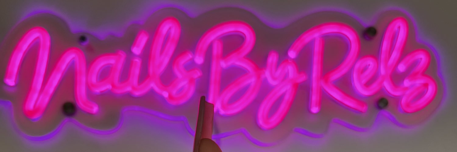 arely_favela's profile banner image