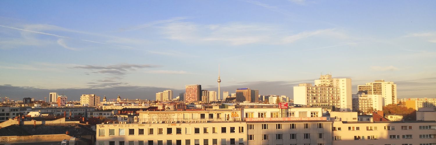 Raphaela Hobbach banner