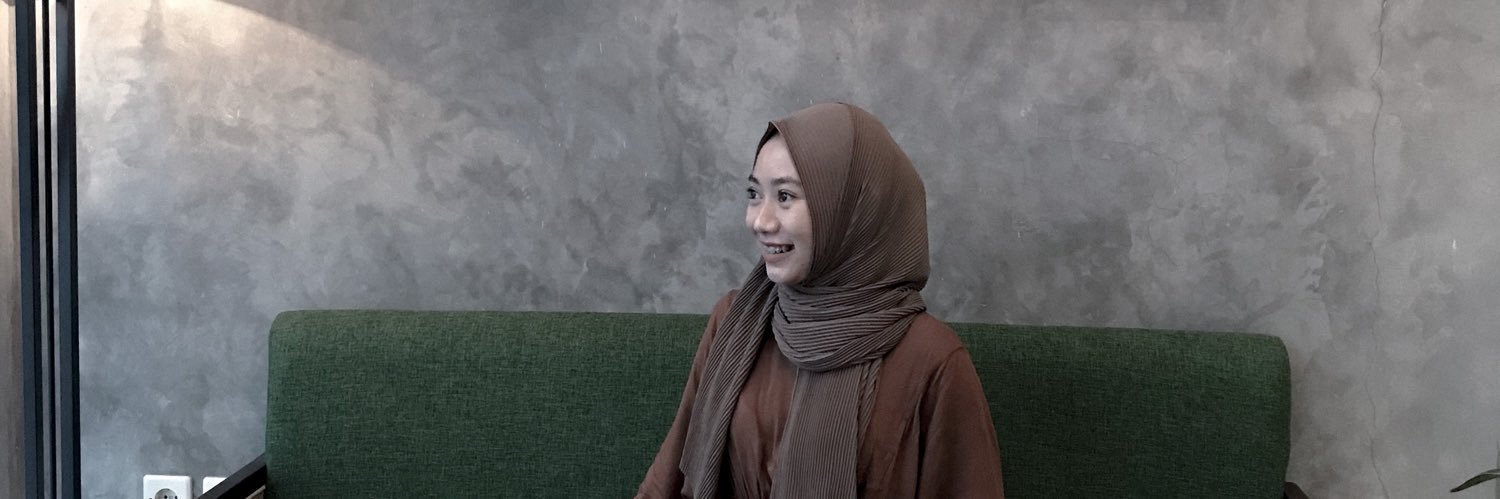 dhea_amira's profile banner image