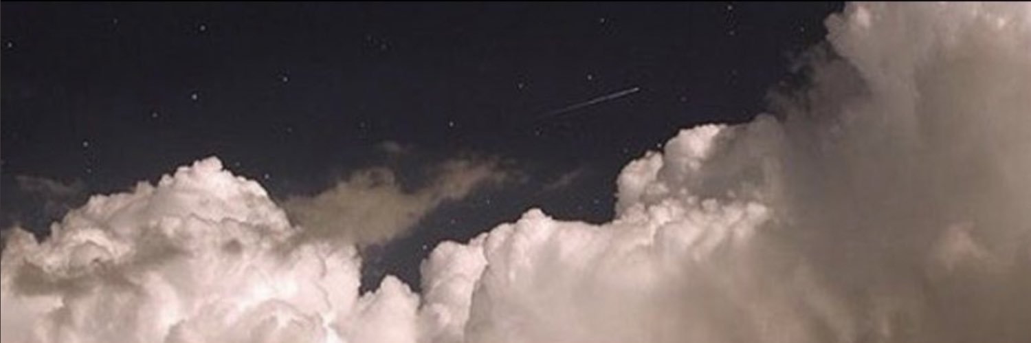ava_9616's profile banner image