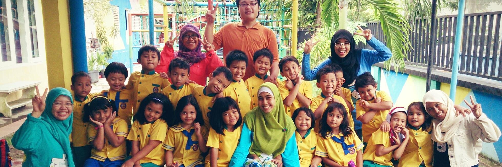 opikecil's profile banner image