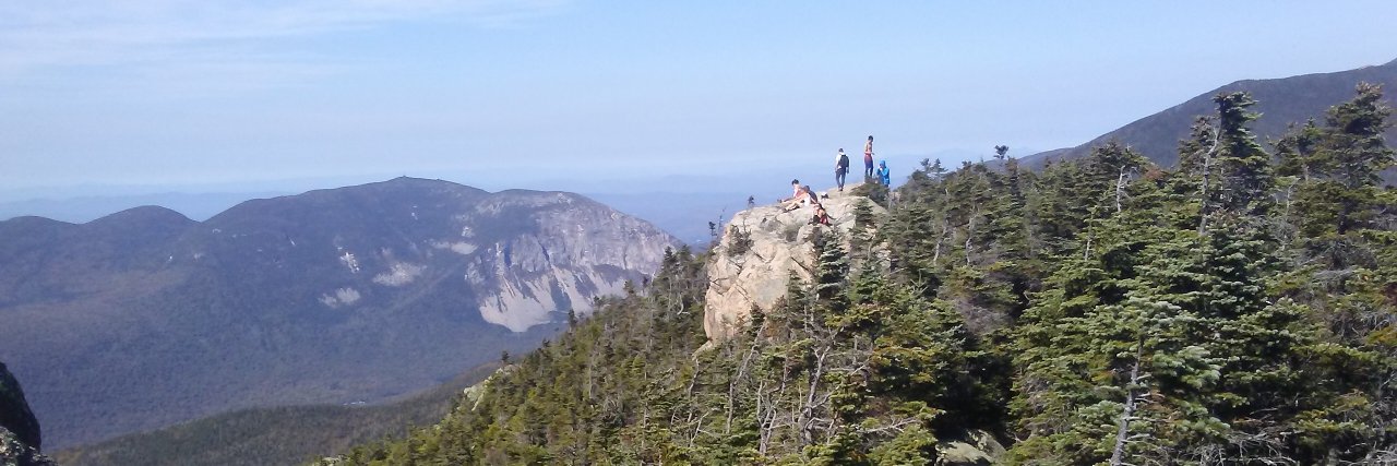 Dr. Anna Konstorum banner