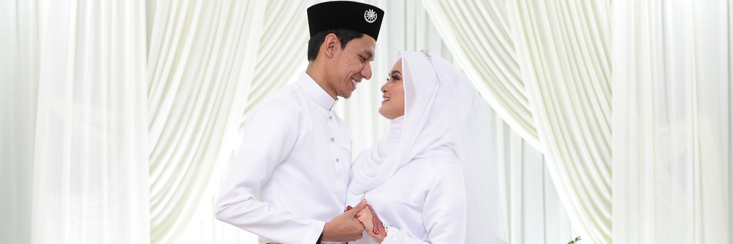 azmalyana's profile banner image