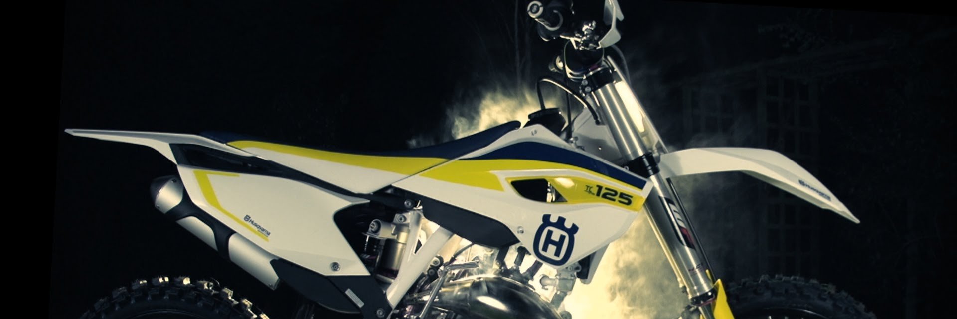 halimhendra_'s profile banner image