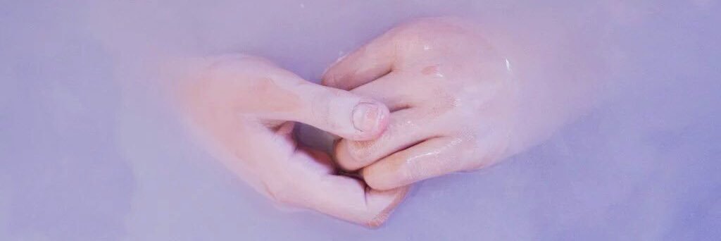 N banner