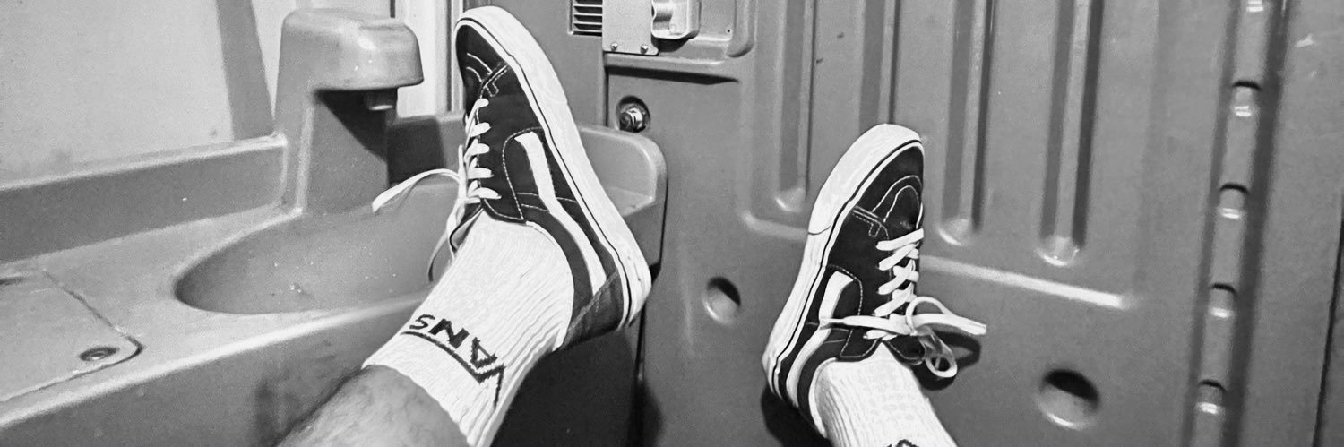 losscuek's profile banner image