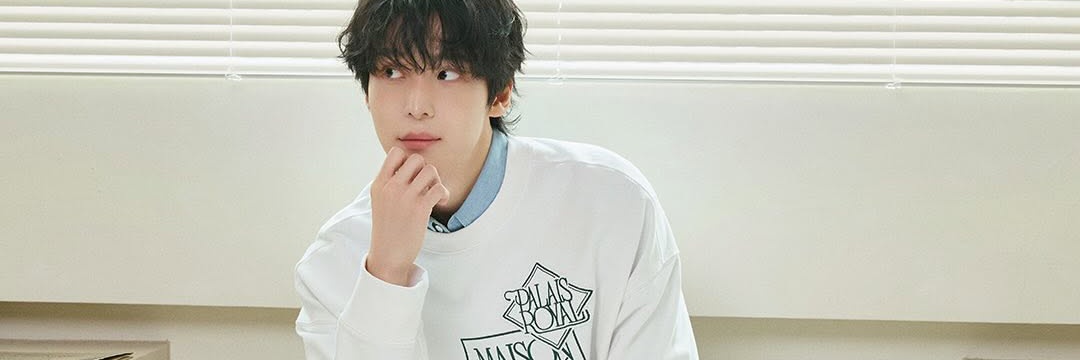 ዪ Mingi banner