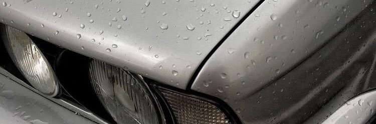 v banner