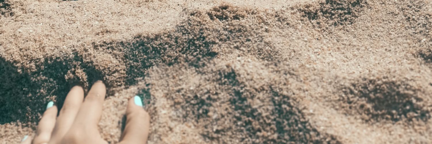 manecion's profile banner image