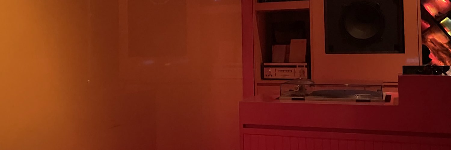 hrlwn's profile banner image