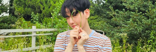 mem3nie Profile Banner