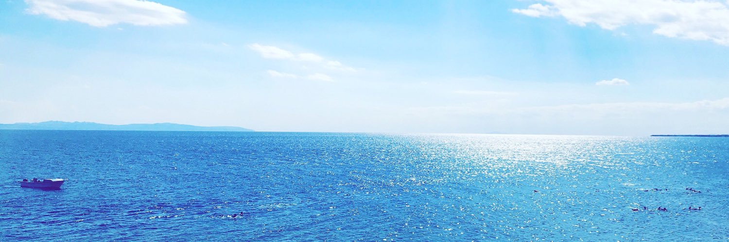 moonoval's profile banner image