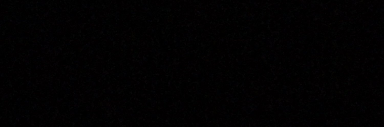 Y000015's profile banner image