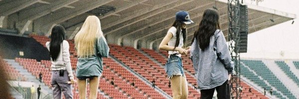 dailyforjisoo Profile Banner