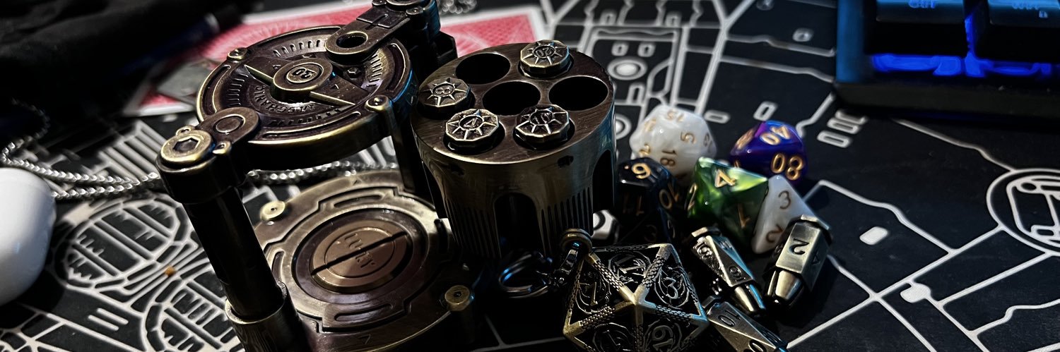 「Clout Strife」 banner