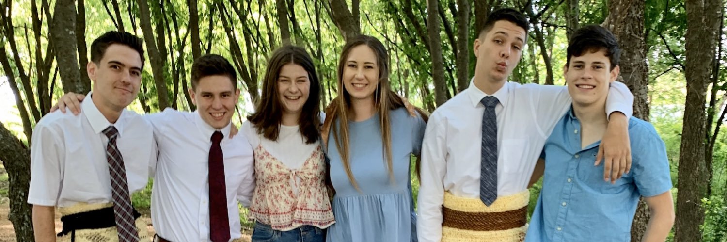 CarlyLesue's profile banner image
