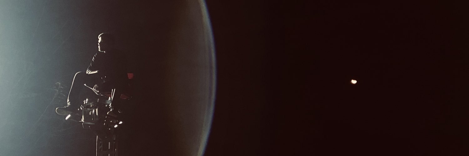 ivikneshwar's profile banner image