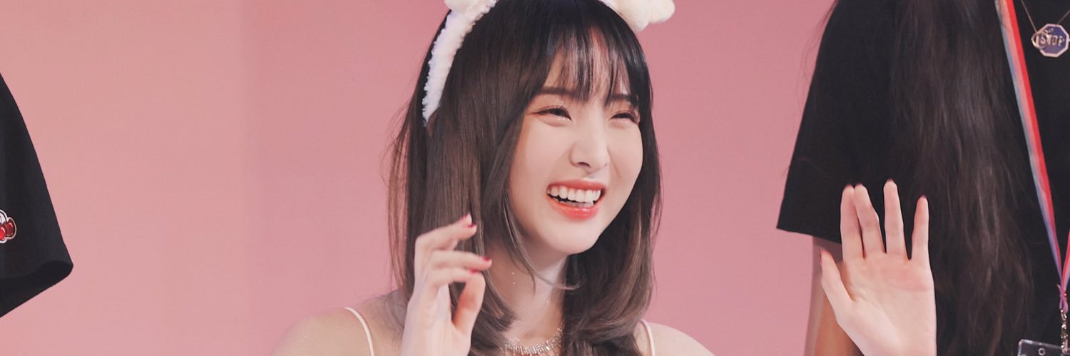 maaayme's profile banner image