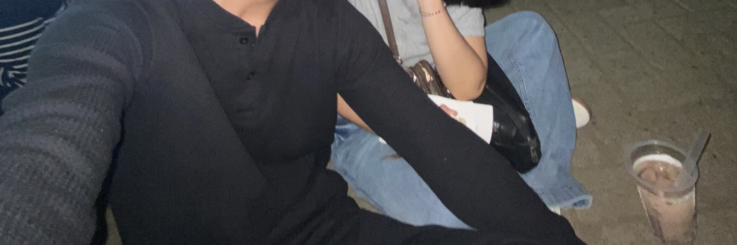 dinalusyfianti's profile banner image