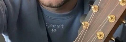 maya is seeing 5sos!!! 🎱🌟 banner