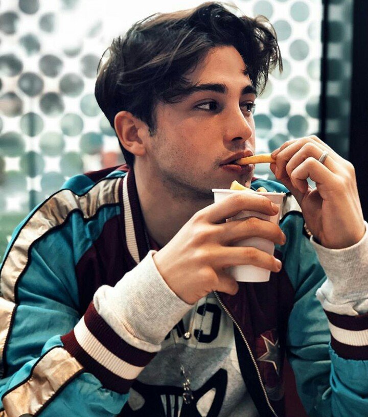 ā¢Fuori in niente, tu sei tutto quello che per me cercavo⢠@aboutriki š
#Rikers š.
03/06/17ā¤
10/12/17 ā¤