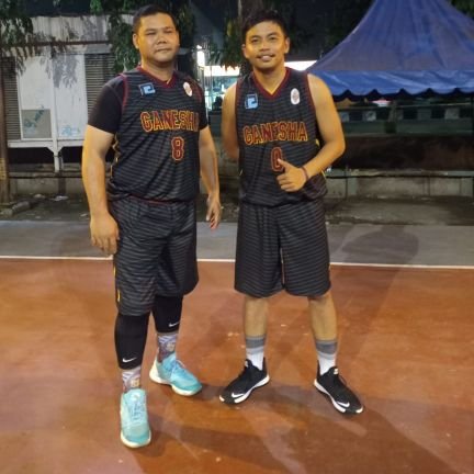 PradanaRisky's profile picture. Don't think what people says, be your self! | more practice makes perfect #9