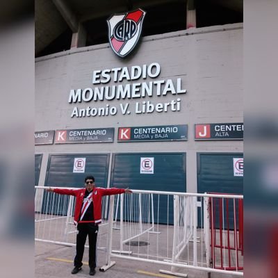 Vivo en San Salvador de JUJUY.
Me gusta la MÚSICA y la Tecnología,
ah y también escuchar RADIO! ♫♪ Soy hincha de #RIVER!