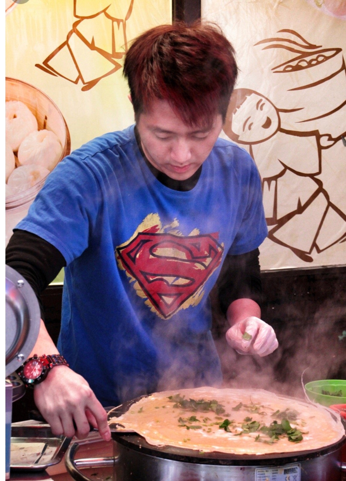 chef-singer and part time trader. Come visit our restaurant in China Town London 味道还行; 味道不错; 味道还可以