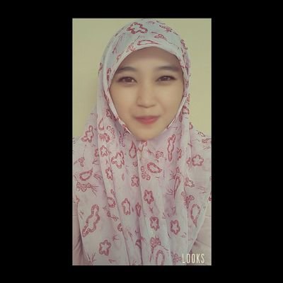 aphrodite_five's profile picture. CaNcEr gIrL
   
   ♥ my Work -» @unilakofficial ♥ my special Job more than Cats -» @ShopElena
   my Another Blog -» https://t.co/n9vzQMmjER