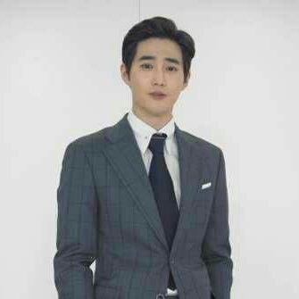 ryuuchoo's profile picture. I'll search the universe~