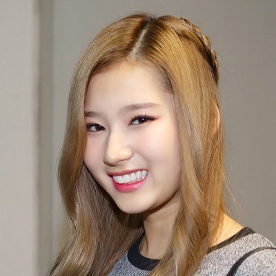 TWICE56710130's profile picture. 🍭TWICE大好きです🍭 サナ！                         フォローしてくれたら100％フォロー返します！