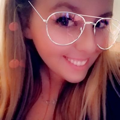 GianaCoster's profile picture. 😒