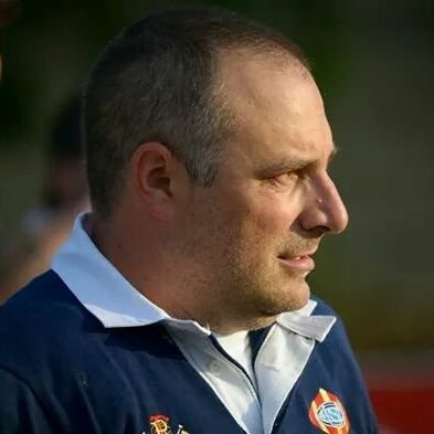 EscolaUES's profile picture. 