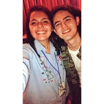 Que ahí de nuevo viejo🐰‼
Soy guatemalteca 🇬🇹 & estudió...
Administración de empresas 📚
•Conoci a Dosogas el 20/Mayo/2018🐺💙