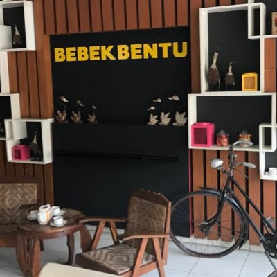 Berusia lebih dari 11 tahun, terus melayani customer. Resto yang nyaman untuk keluarga. Ada di Jakarta Pusat, Bogor, Bekasi, dan Tangerang Selatan