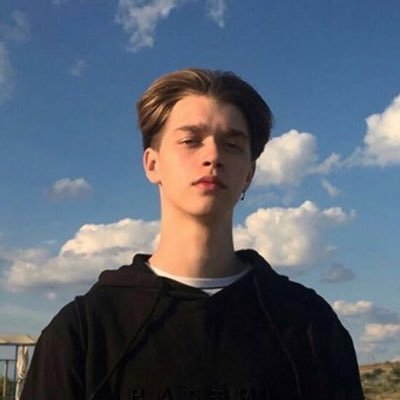 freepc21's profile picture. young hoo