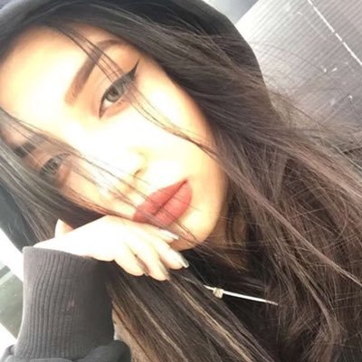 عـالم قـذر ونـاّس كـٌذاَبُه.