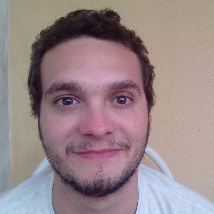 Sou só um humano comum com interesses em comum com muitos humanos. 🤷🏻♂️