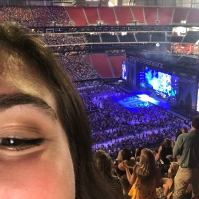 Isobel_Rhian's profile picture. 2 corinthians 3:17 || trust the vibe it’s usually right