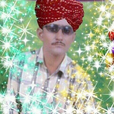 Be wafa yaar se smoking b acha hai
Kyn wo lanboon pe ata hai dil jalta hai