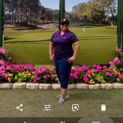 ESTJ525's profile picture. I do crosswords in pen WHAT!😒 #confidenceunleashed#ihavenofilter #proudgemini#torturedgenius#educatedsista#toknowmeistodigme#estj#audiophile#iammyownhashtag