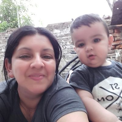 lorenagaitan47's profile picture. Nadie sabe el valor de los momentos ,hasta que se convierten en recuerdos 😕